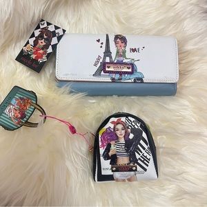 Women NikkyLee Love Wallet B/W zipper credit cards Combo Coins  Back Pack new